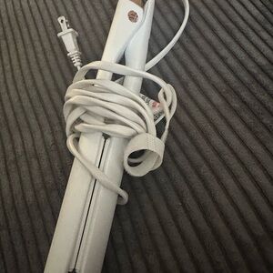 White T3 Hair Straightener